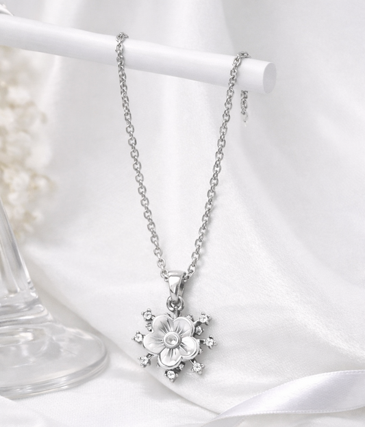 Silver Chain Flower Shape Pendant